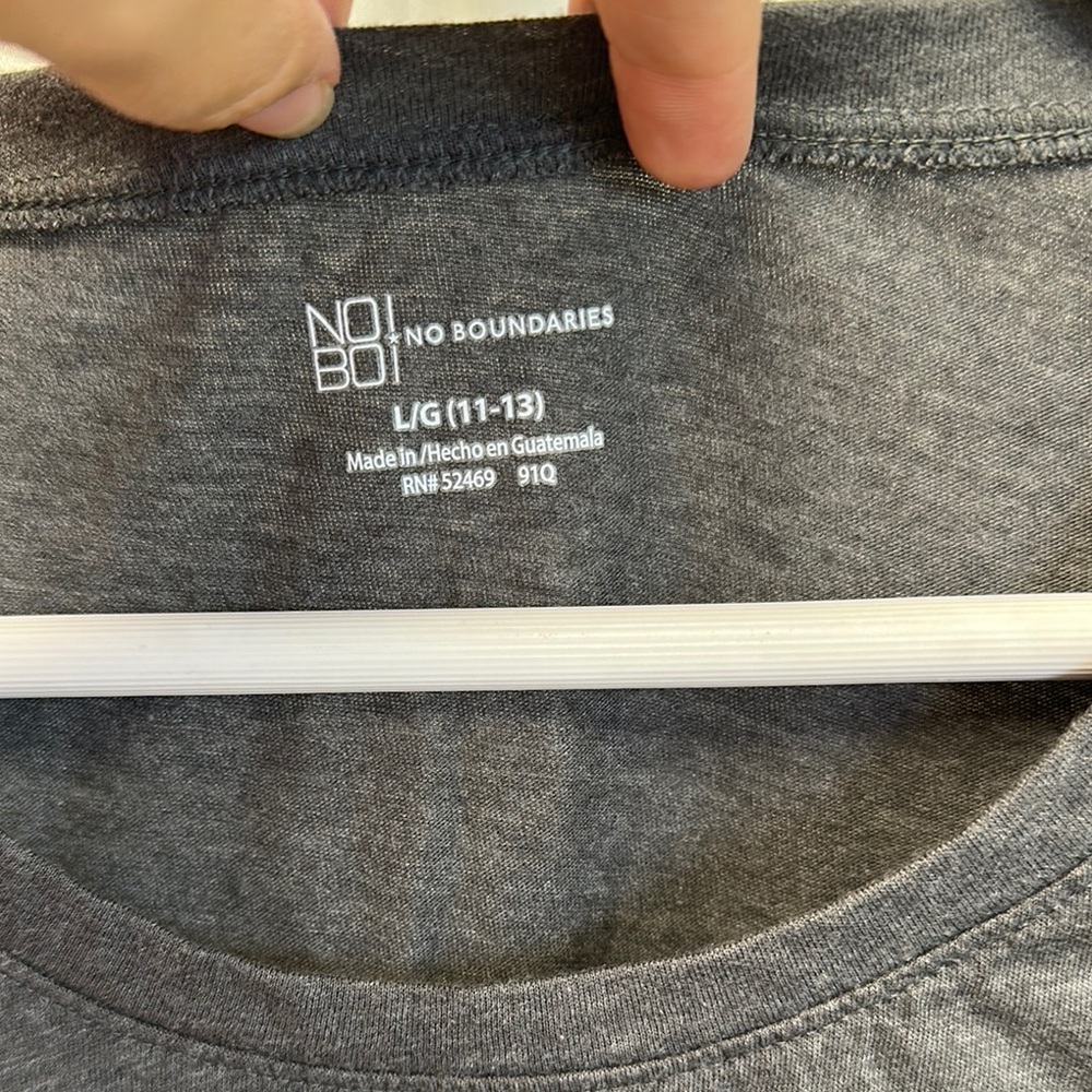 No Boundaries Charcoal Long Sleeve Women's Tee - Picture 2 of 6